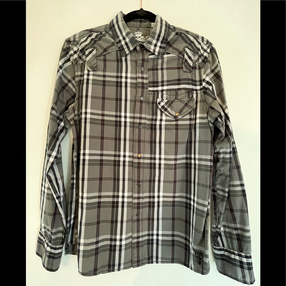 Guess L/S button down shirt. Size Small. Color: Gray, Black, White, Red